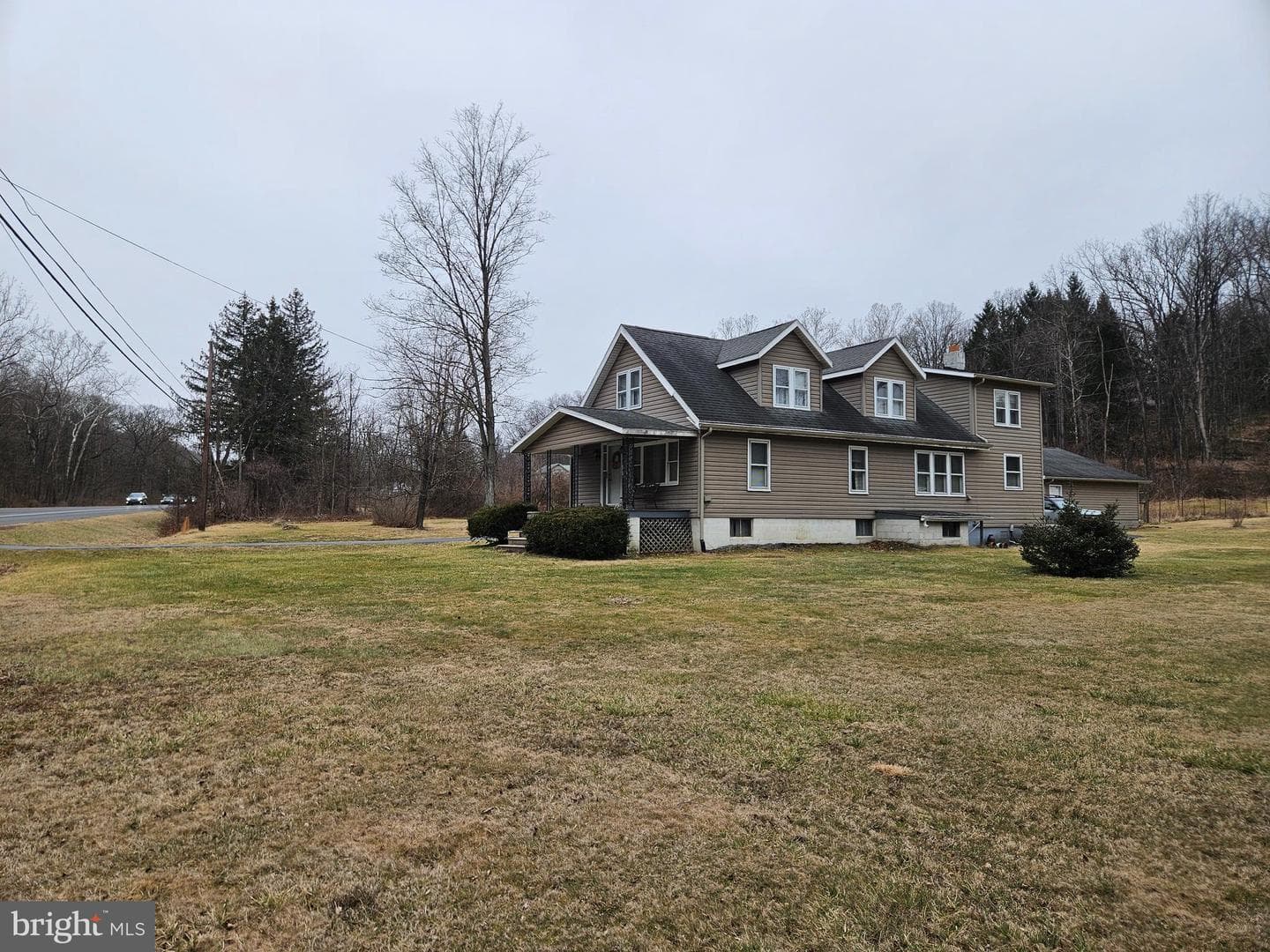 20117 McMullen Highway SW photo 1