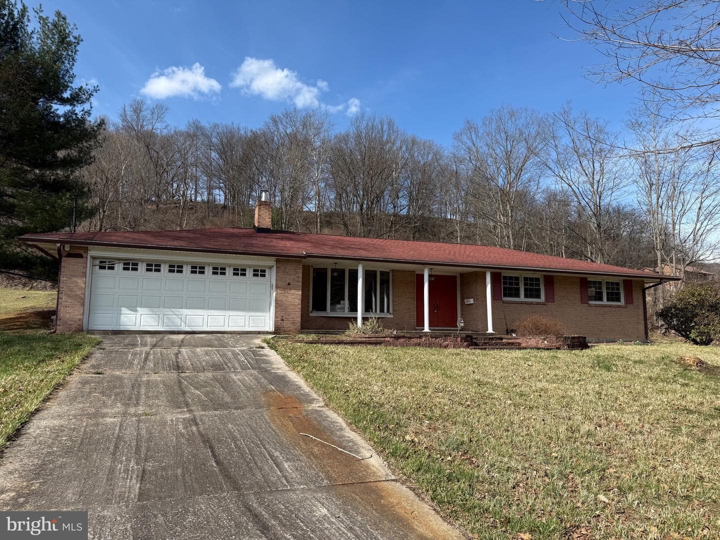 18425 Takoma Drive SW photo 1