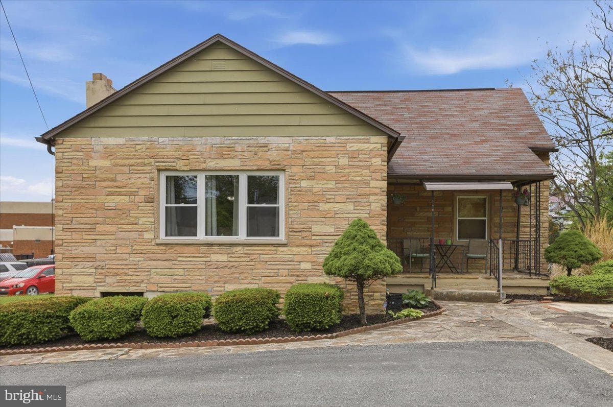 111 Wempe Drive