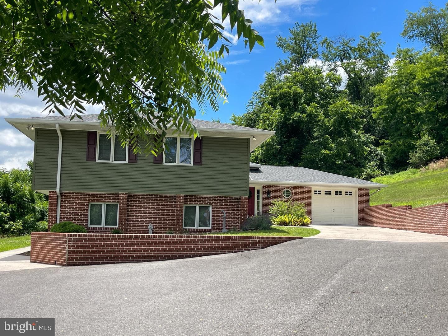 820 Woodland Avenue, Lavale