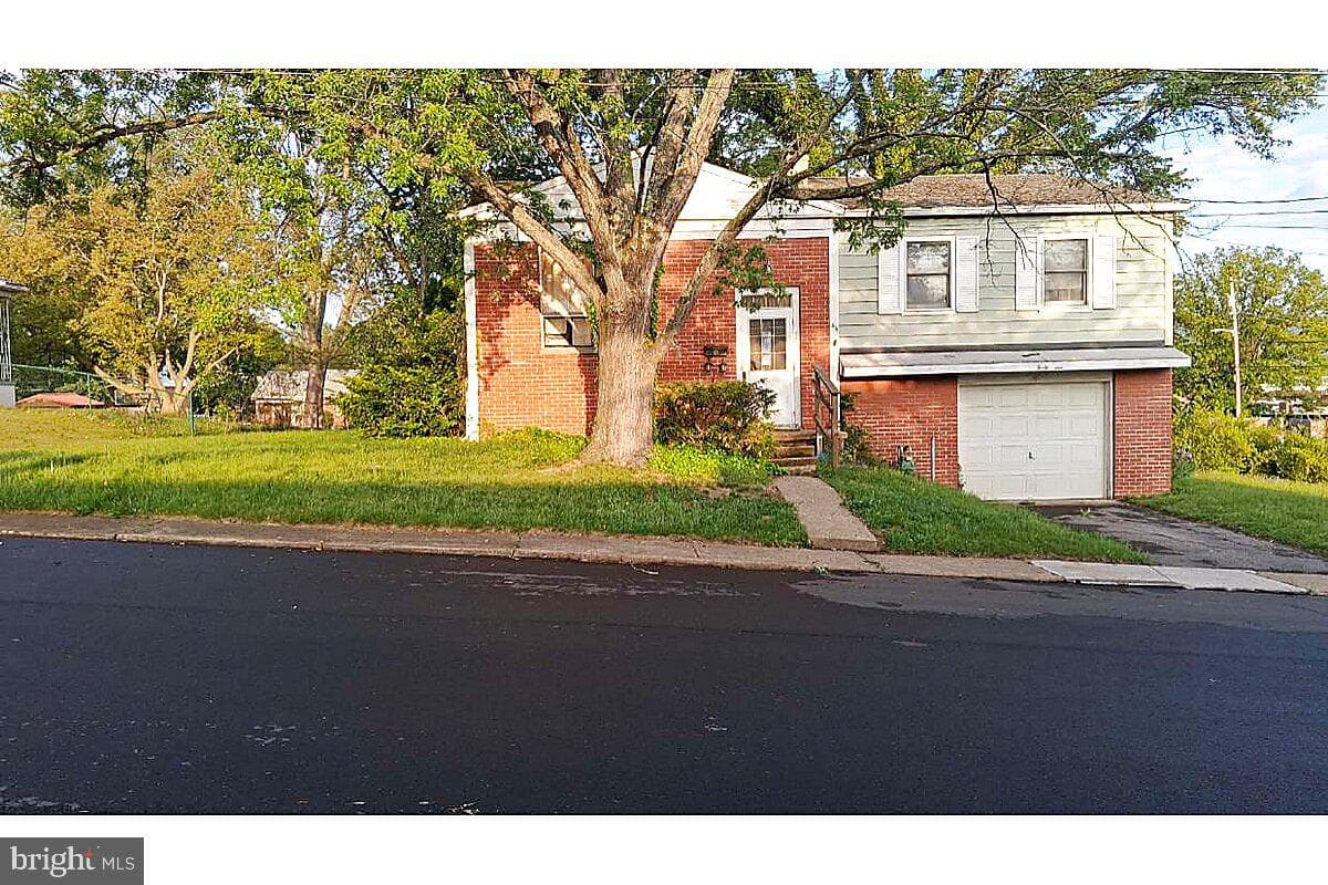 44 Memorial Avenue