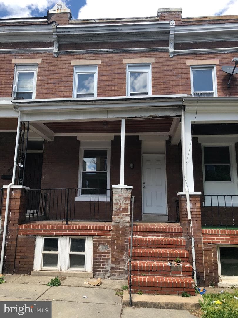 2816 Winchester Street photo 1