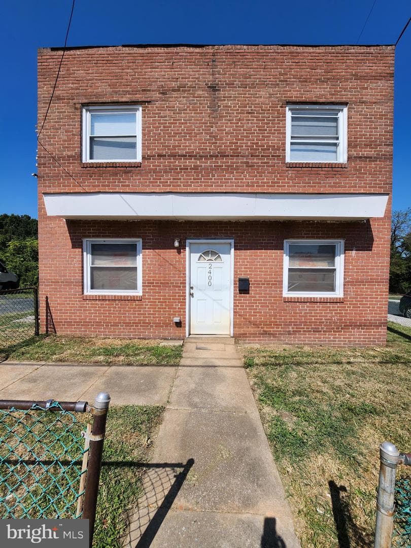 2400 Annapolis Road photo 1