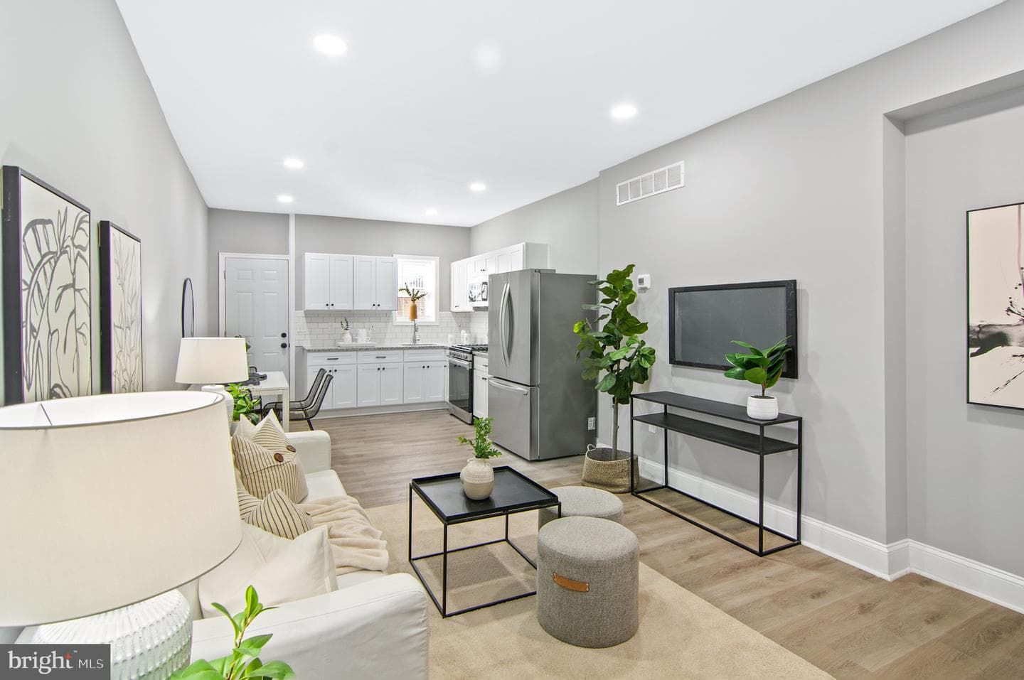 1252 Carroll Street photo 1