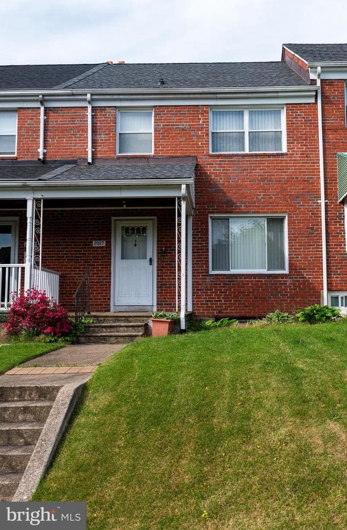 2027 Hillenwood Road photo 1