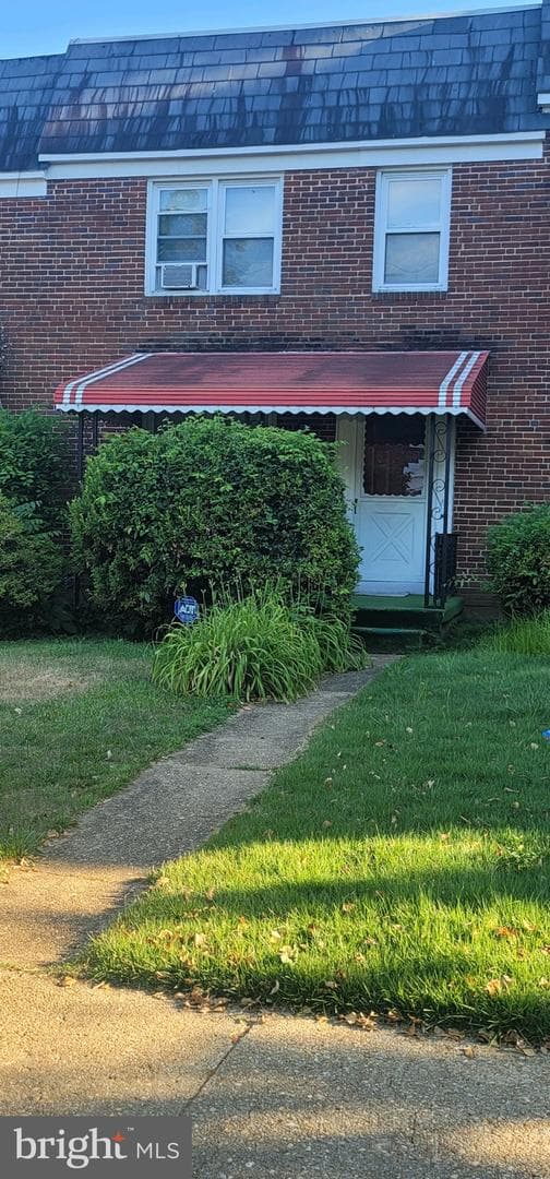 706 Kevin Road photo 1