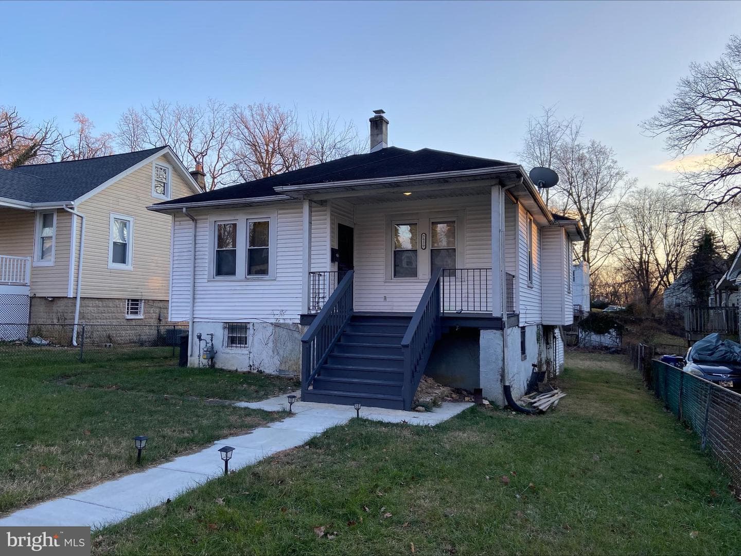 5619 Wayne Ave photo 1