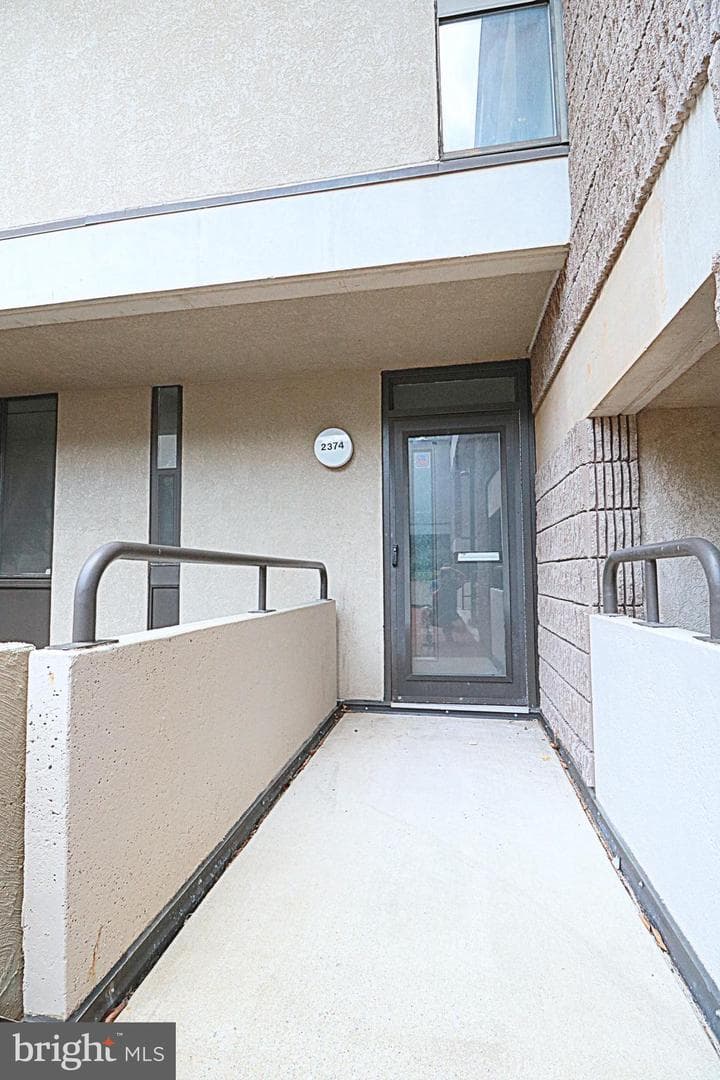 2374 Nutmeg Terrace photo 1