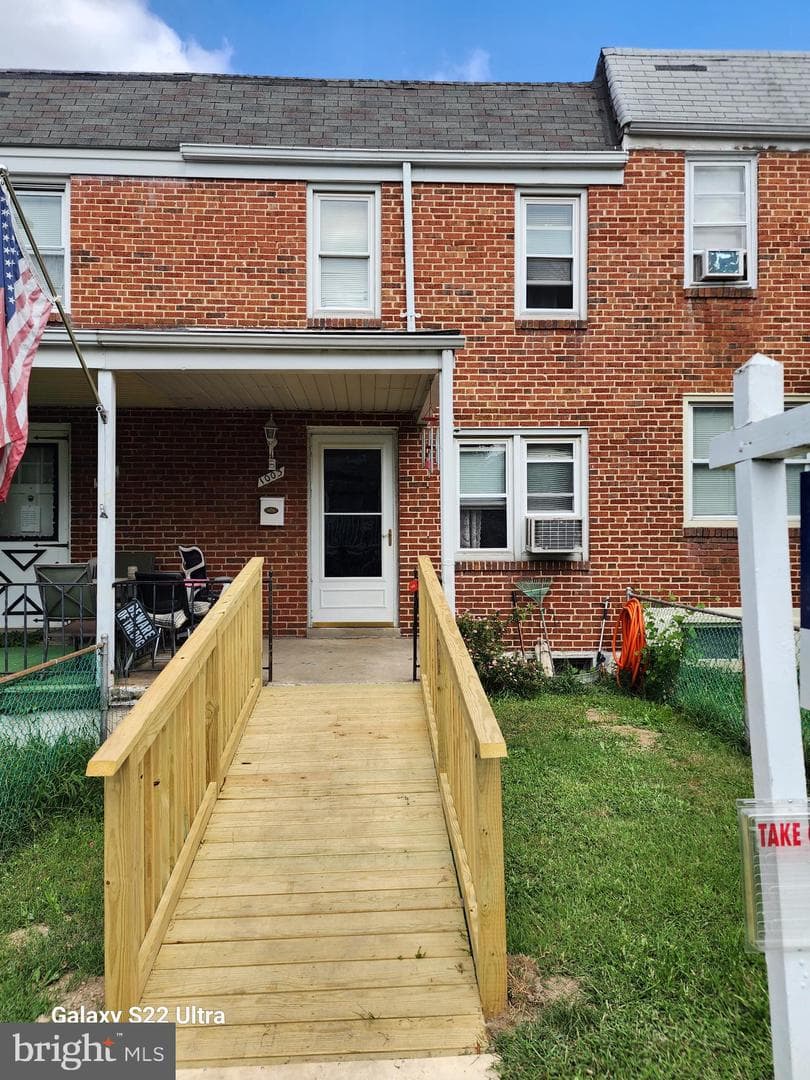 1003 Wilmington Avenue photo 1