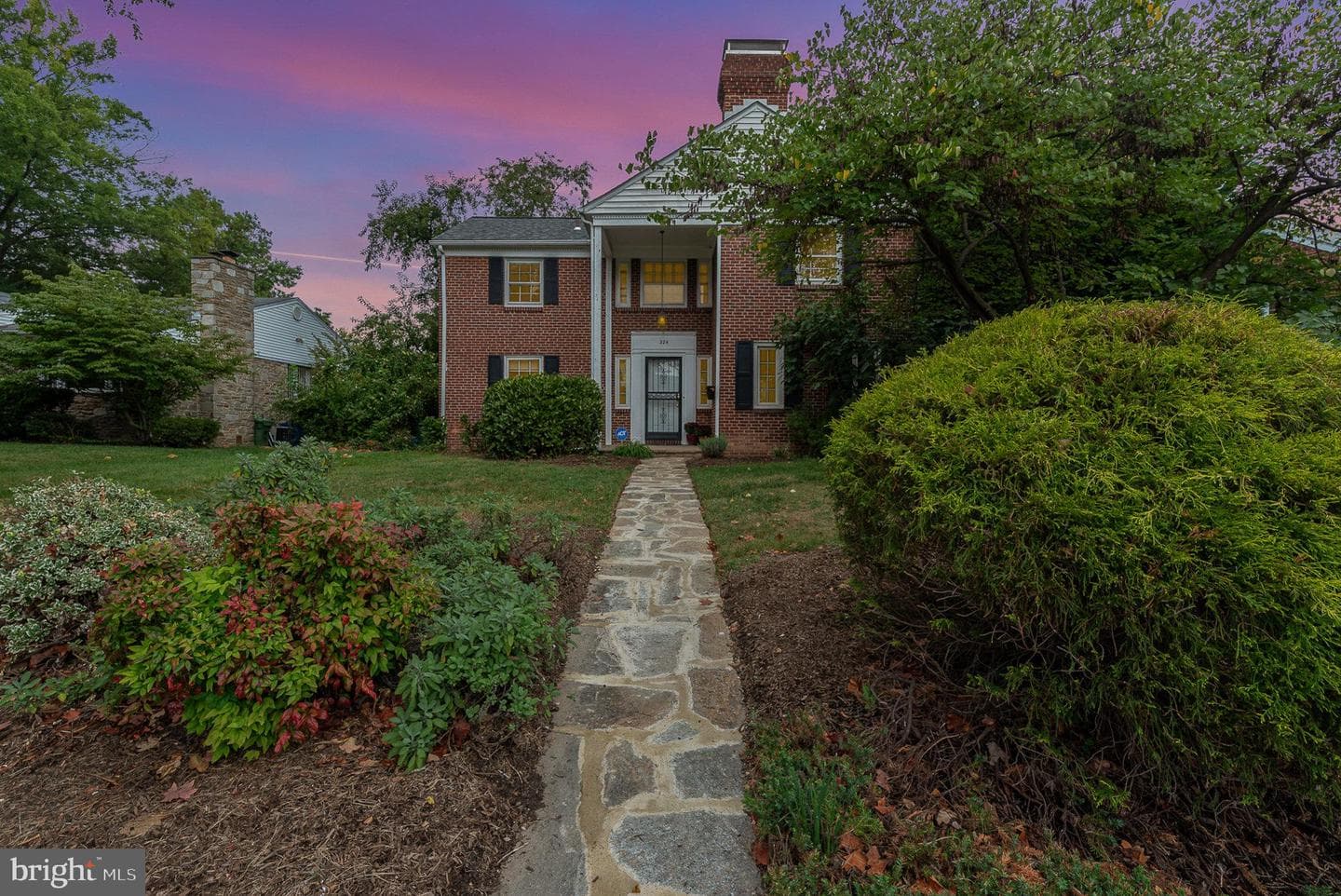 324 Kerneway photo 1