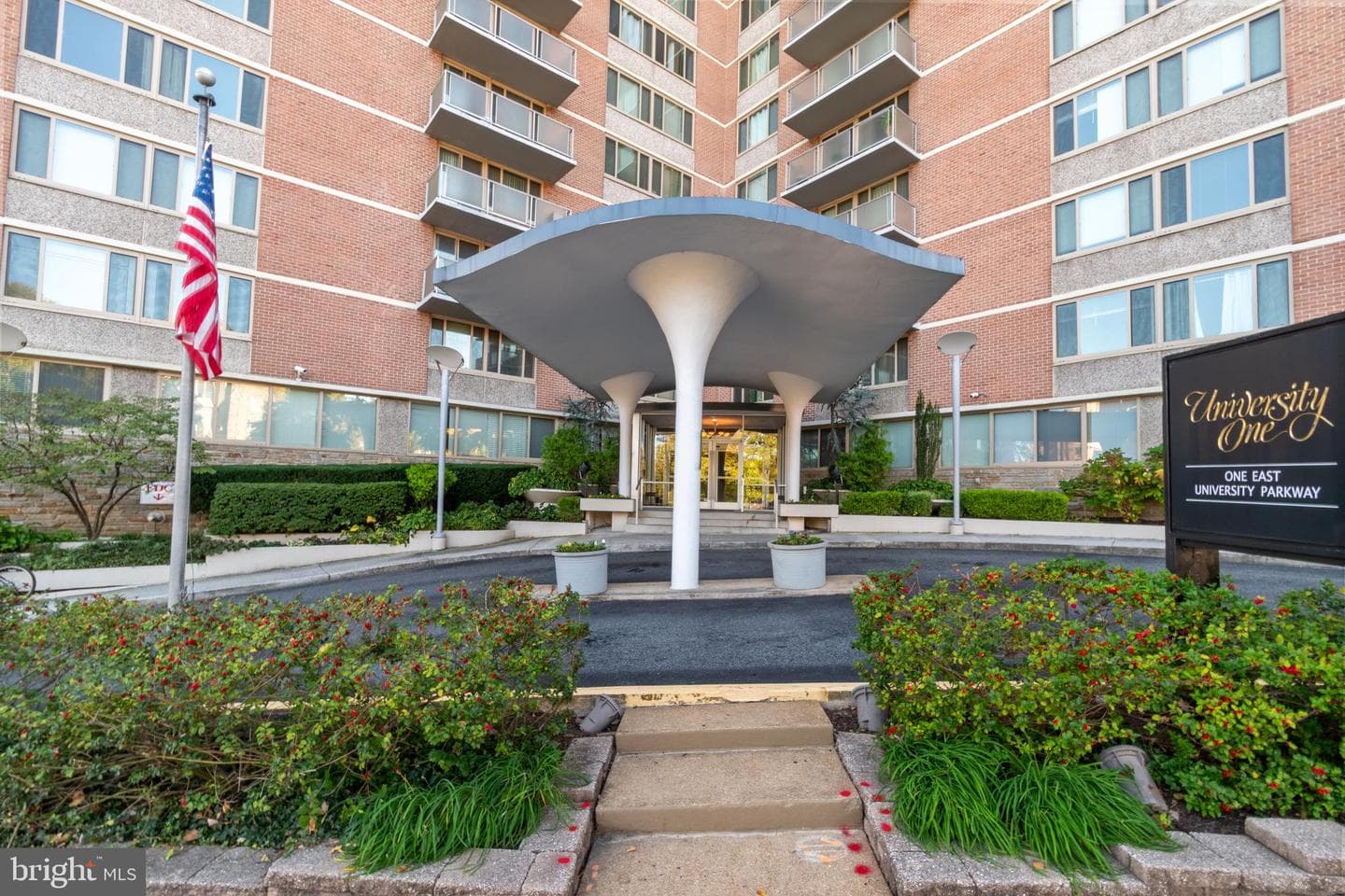 1 E University Parkway #1305 photo 1