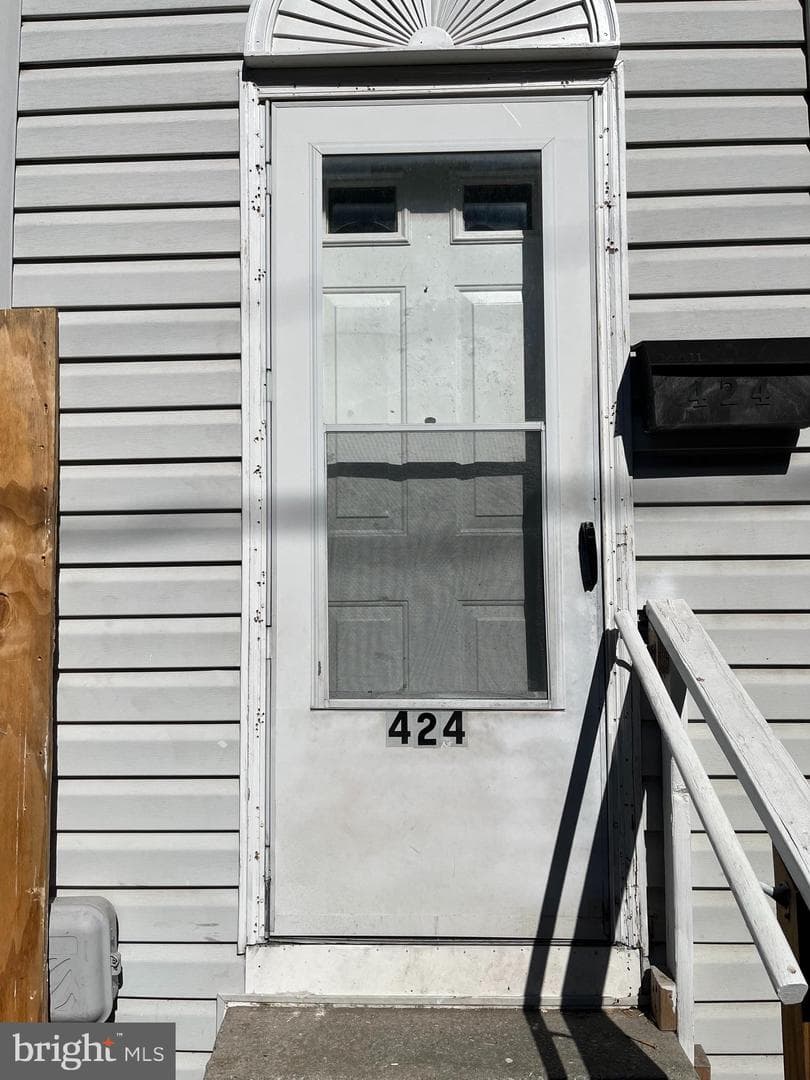 424 Cambria Street photo 1