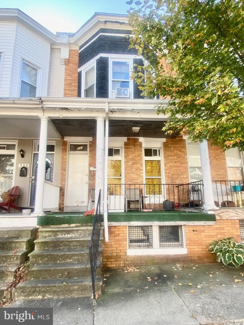 331 Ilchester Avenue photo 1