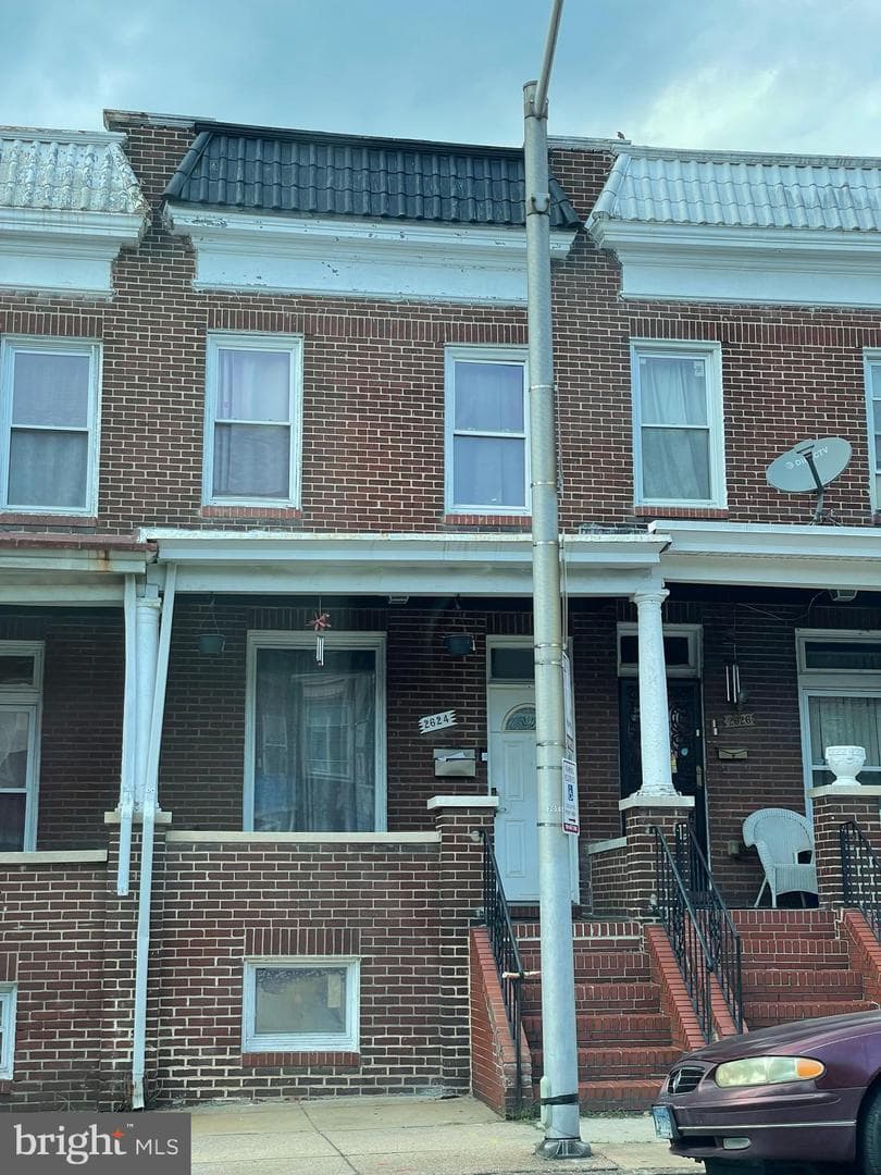 2624 E Biddle Street photo 1