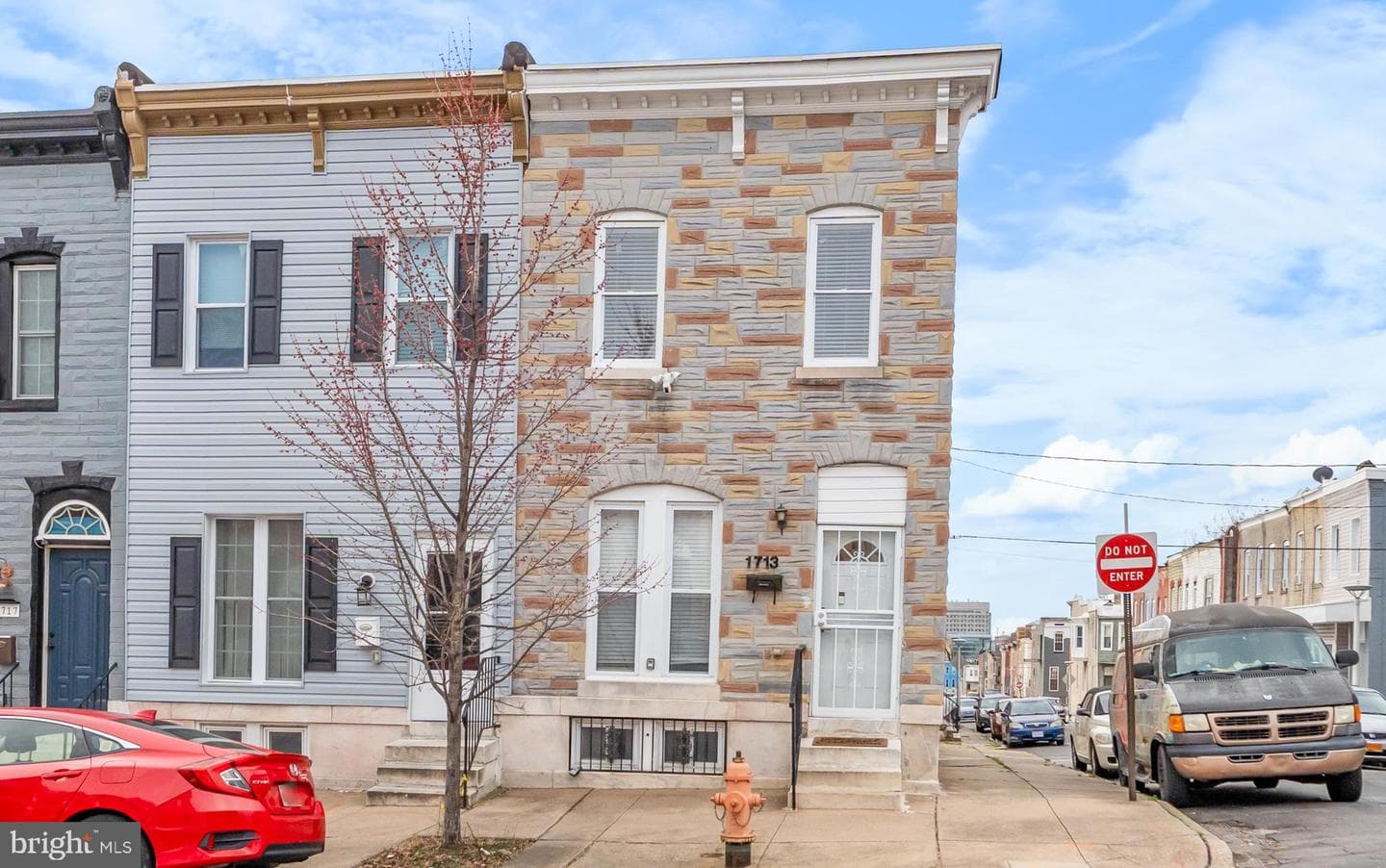 1713 E Lafayette Avenue photo 1