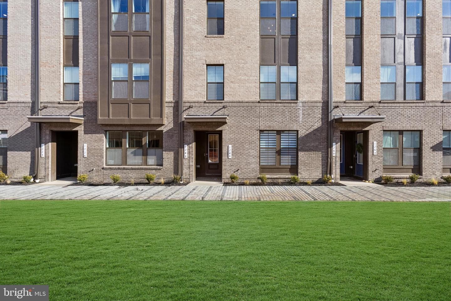 124b Locke St Mews #lot 2027 photo 1