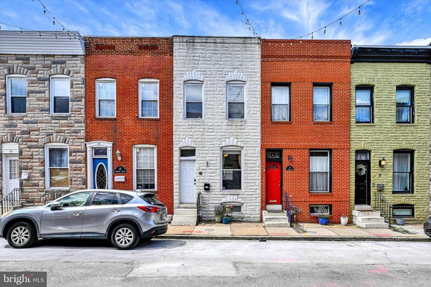 12 S Robinson Street photo 1