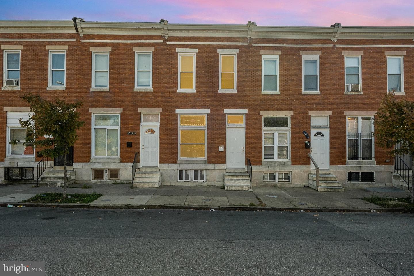 2419 E Oliver Street photo 1