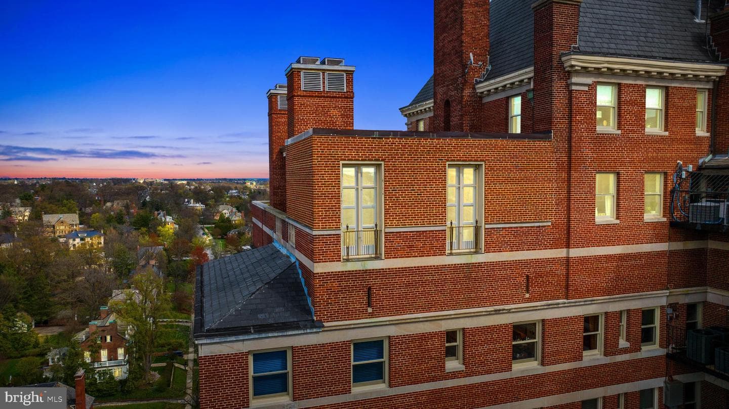 3908 N Charles Street #1303 photo 1