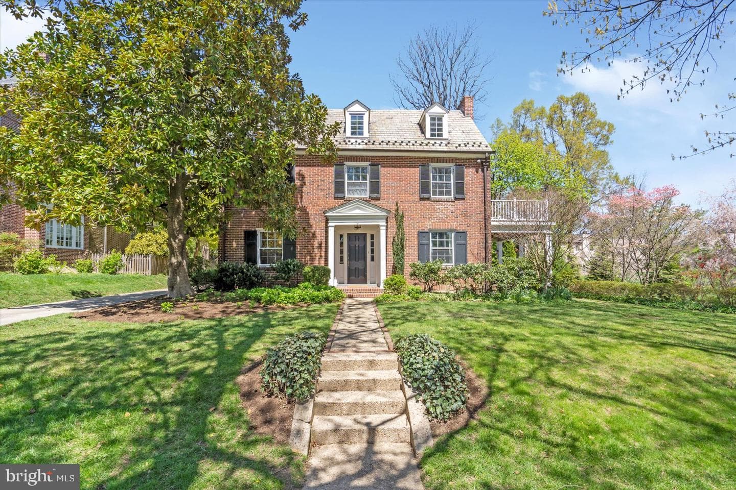 600 Somerset Road photo 1