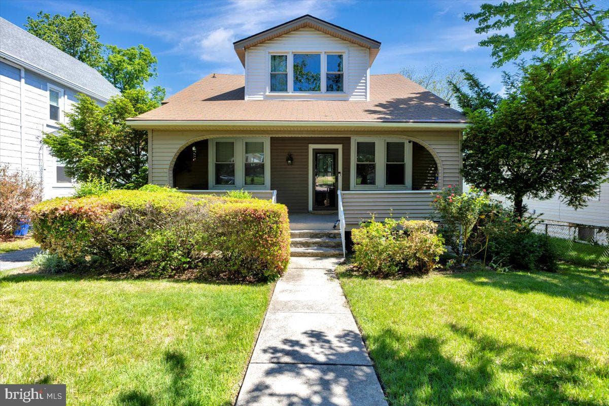 3404 Chesley Avenue photo 1