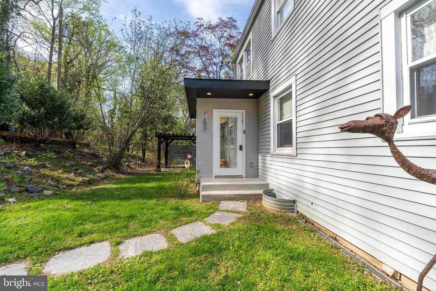 1609 W Rogers Avenue W photo 1