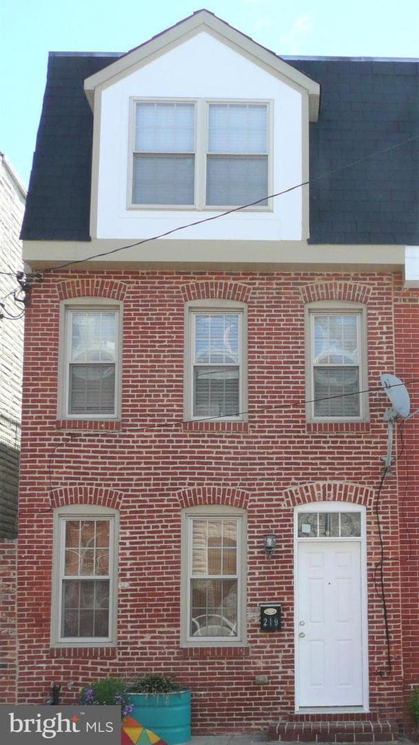 219 S Regester Street photo 1
