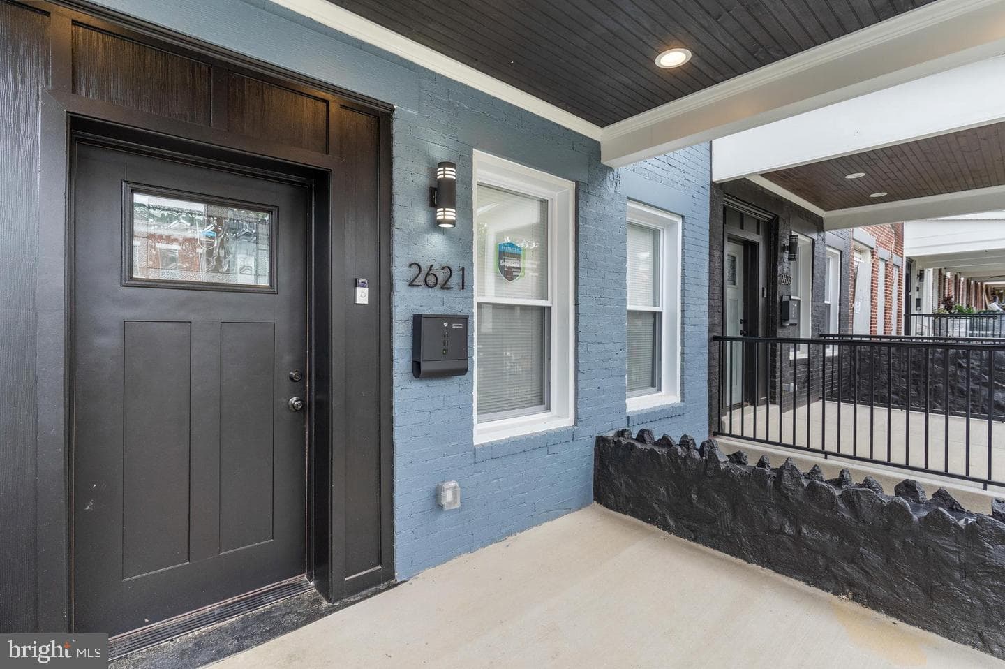 2132 E Federal Street photo 1