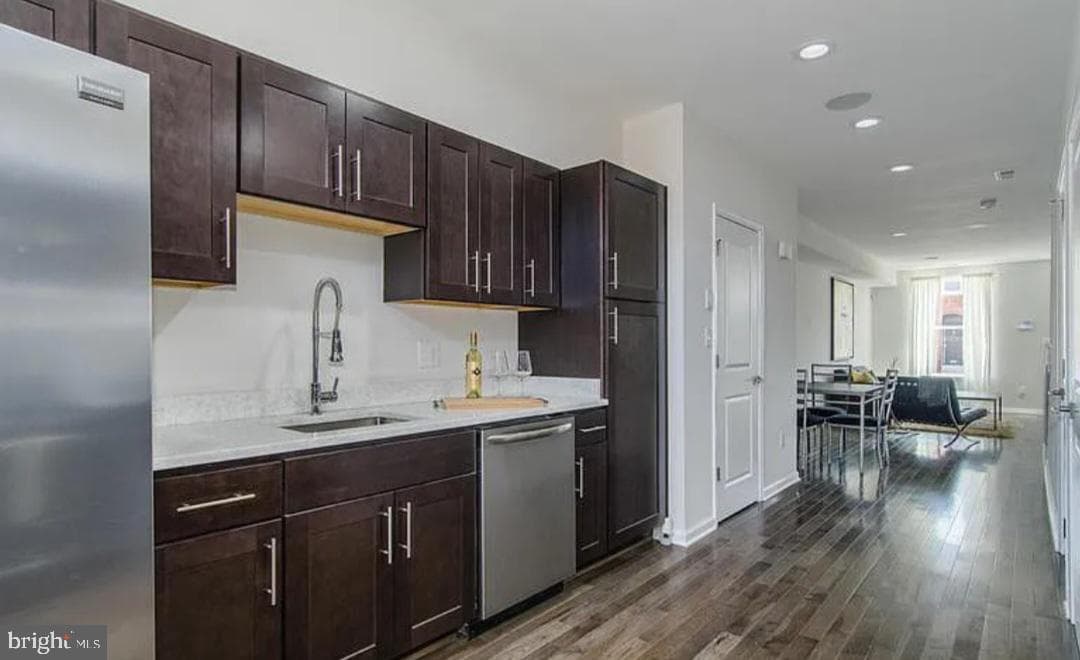 524 N Patterson Park Avenue N photo 1