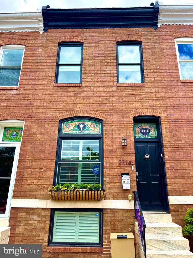 2714 Fait Avenue photo 1