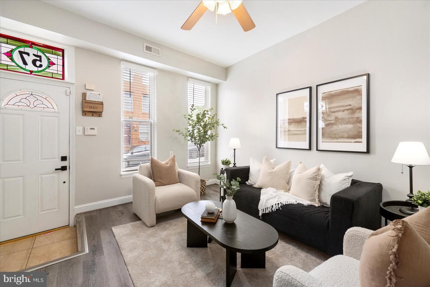57 E Heath Street photo 1