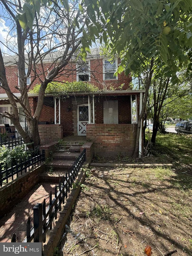 1526 Charlotte Avenue photo 1