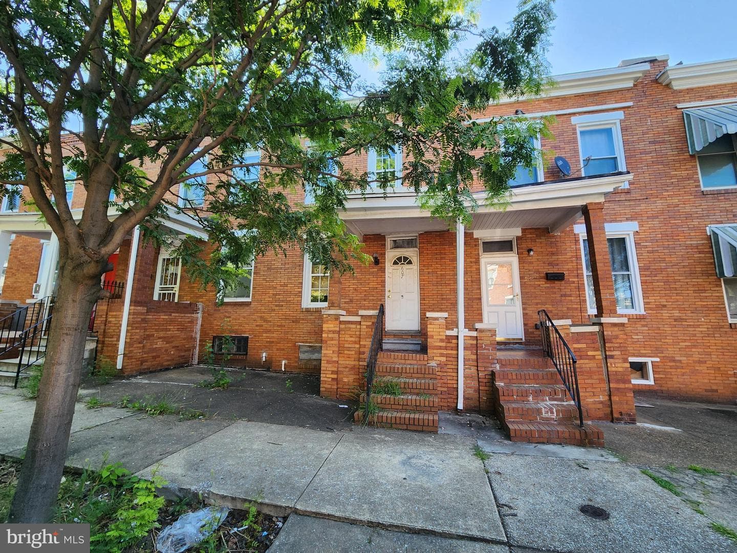 607 N Clinton Street photo 1