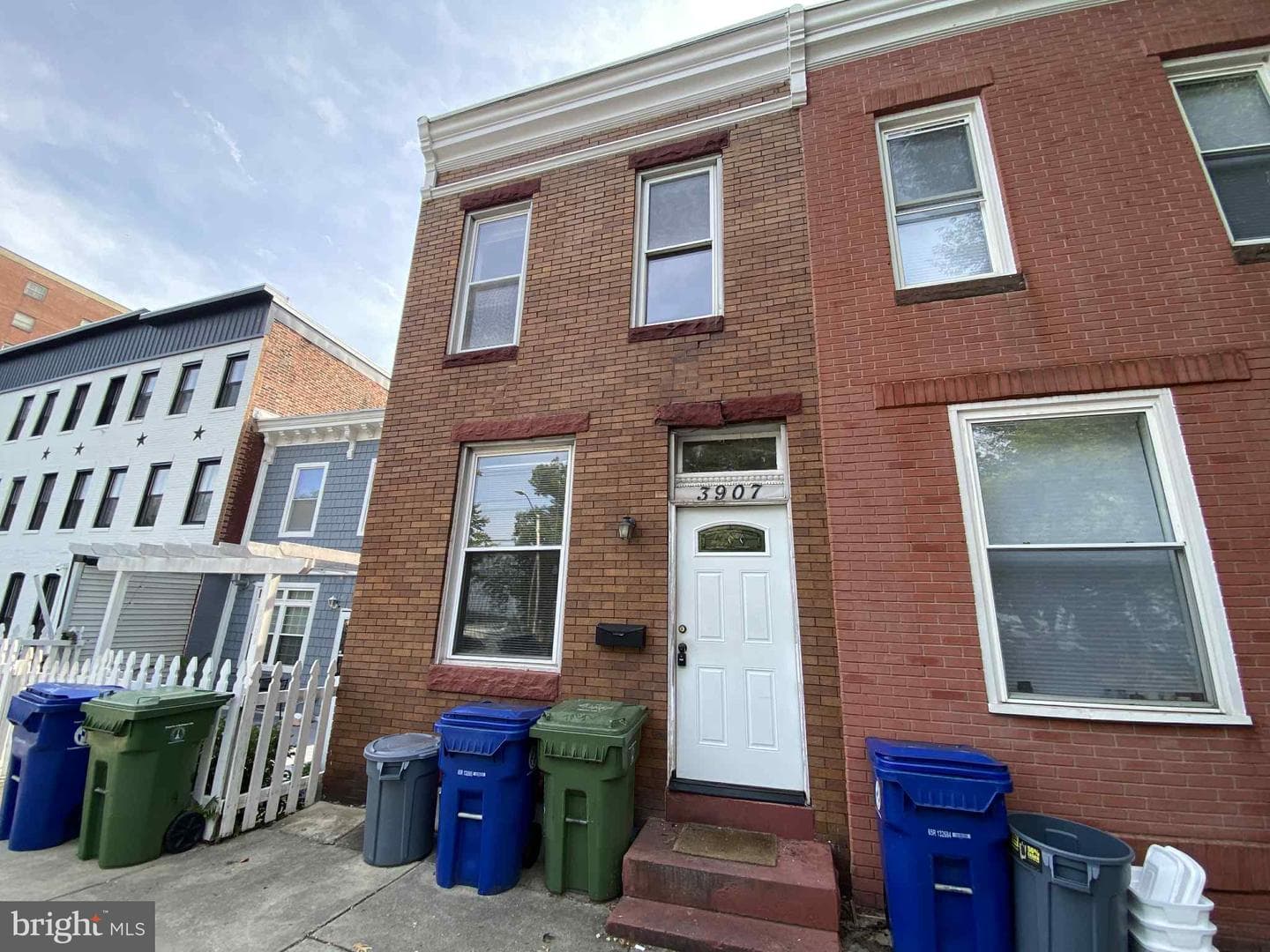3907 Roland Avenue photo 1