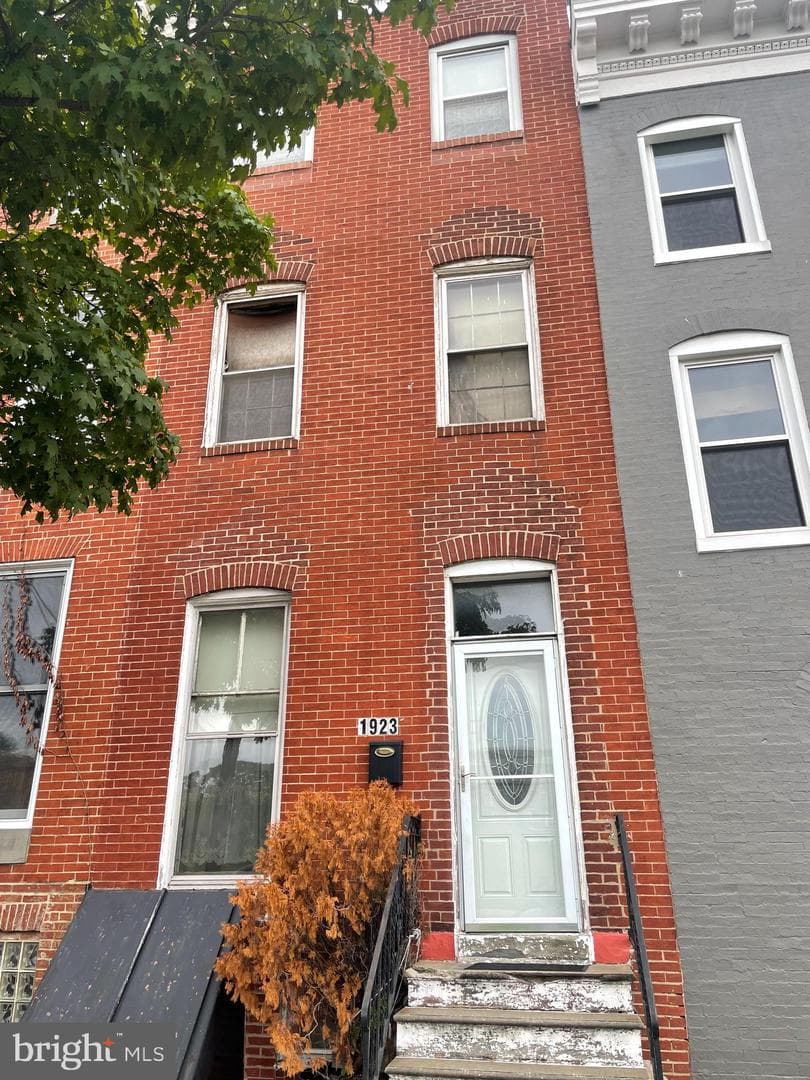 1923 E Baltimore Street photo 1