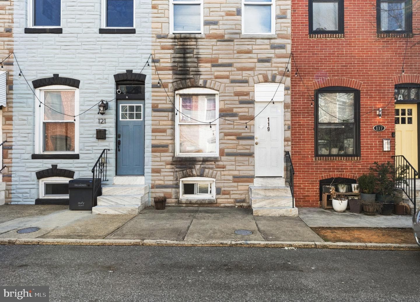 119 N Curley Street