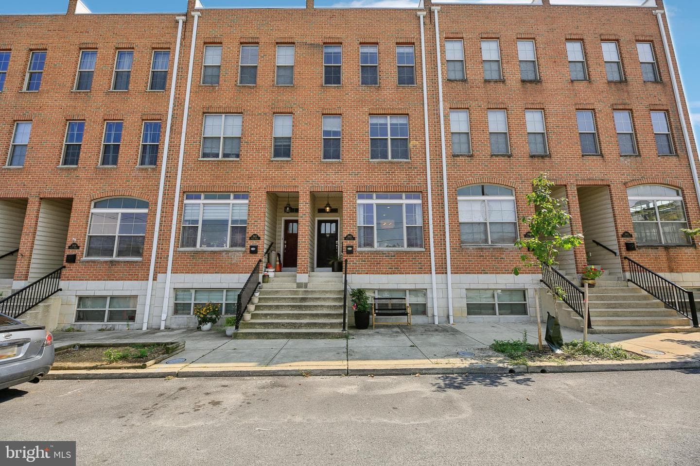 3905 Fleet Street photo 1