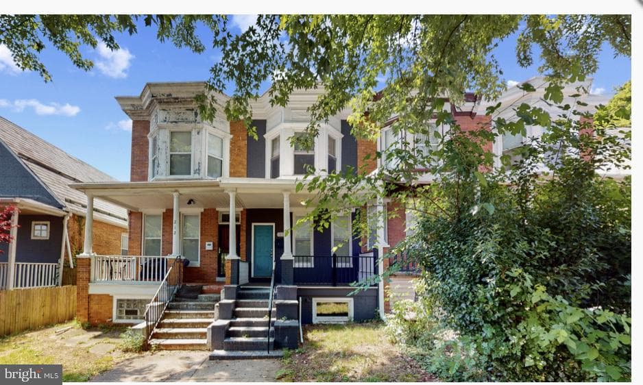 210 S Augusta Avenue photo 1