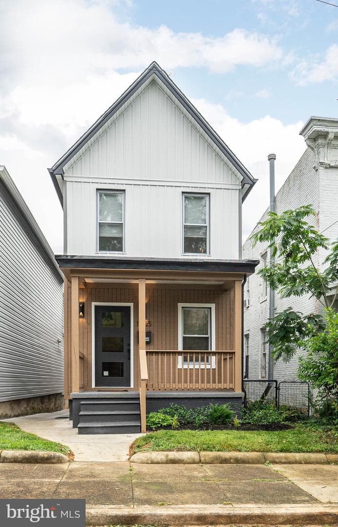 1005 Union Avenue photo 1