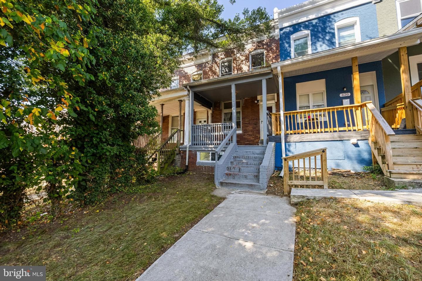 618 Denison Street photo 1