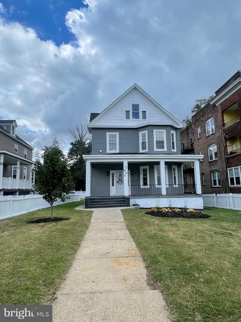 2403 Garrison Boulevard photo 1