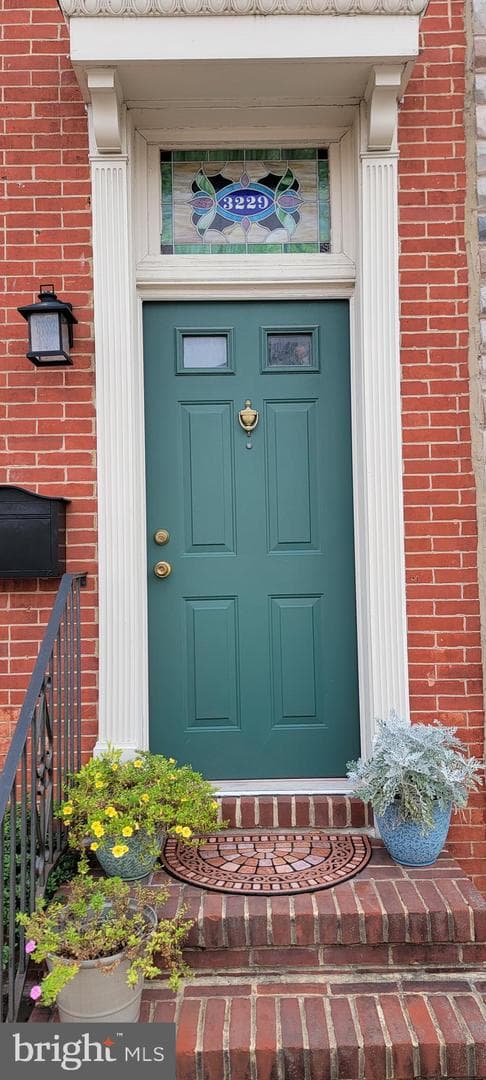 3229 Foster Avenue photo 1