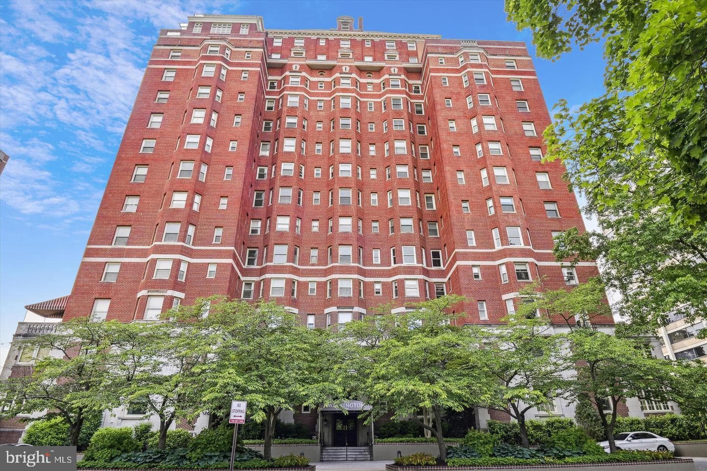 3908 N Charles Street #501 photo 1