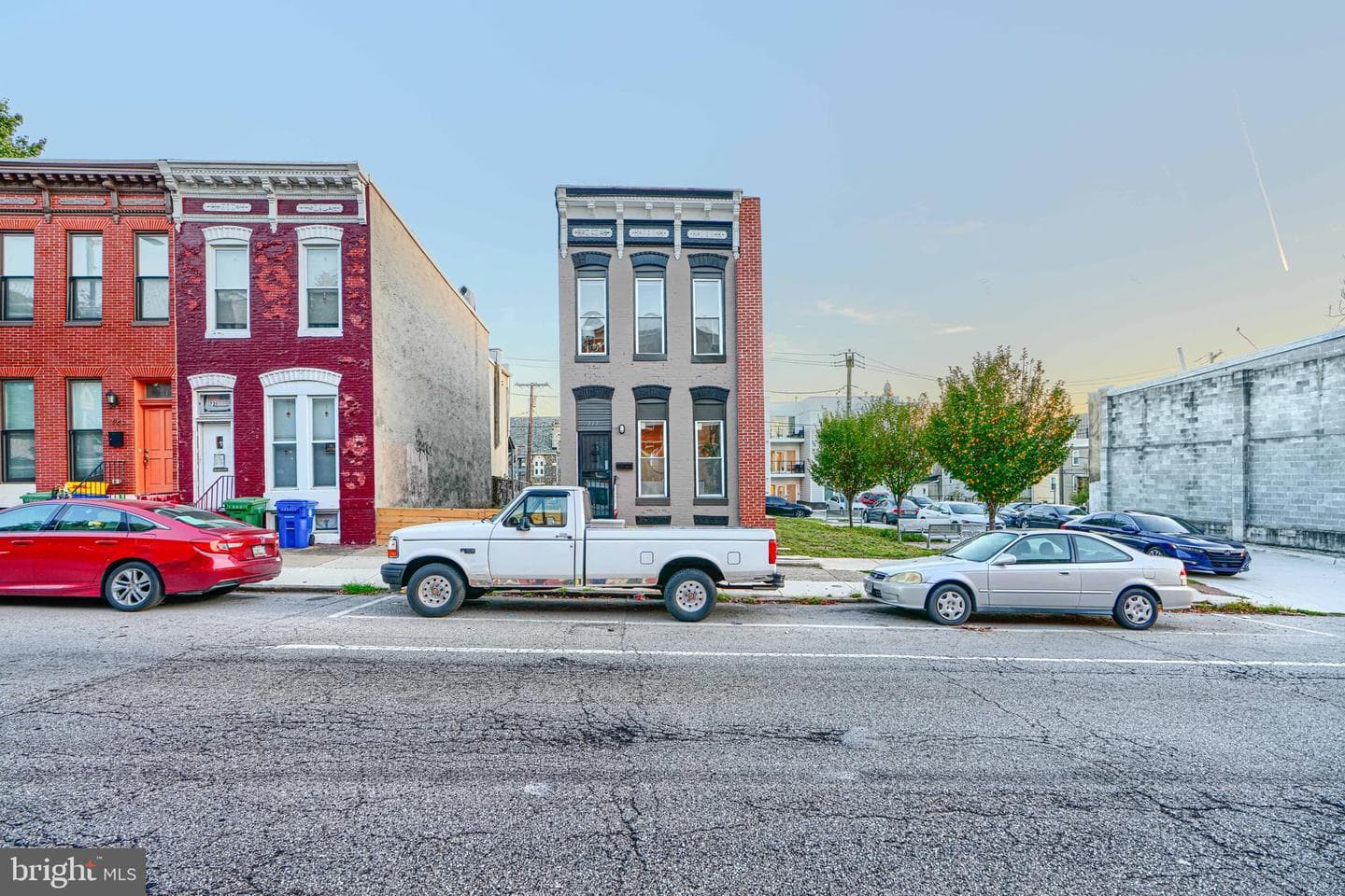 717 E Biddle Street photo 1