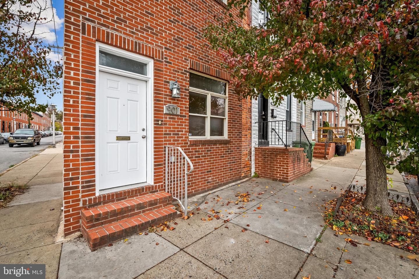 901 W Barre Street photo 1