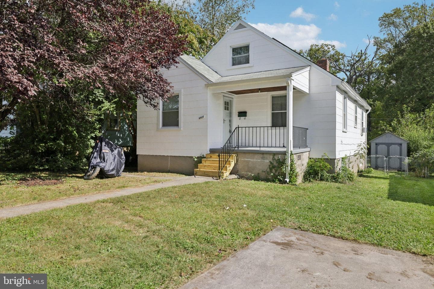 6907 Moyer Avenue photo 1
