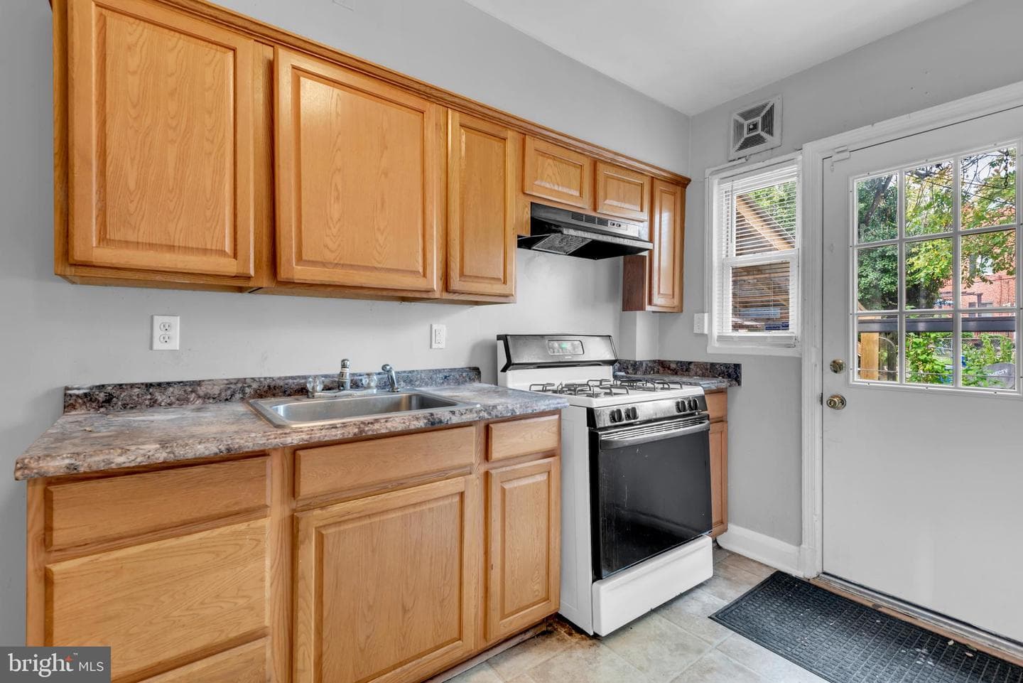 3806 Rokeby Road photo 1