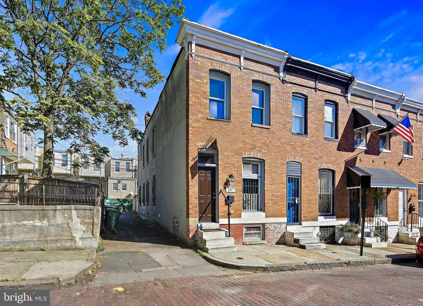 211 N Streeper Street photo 1