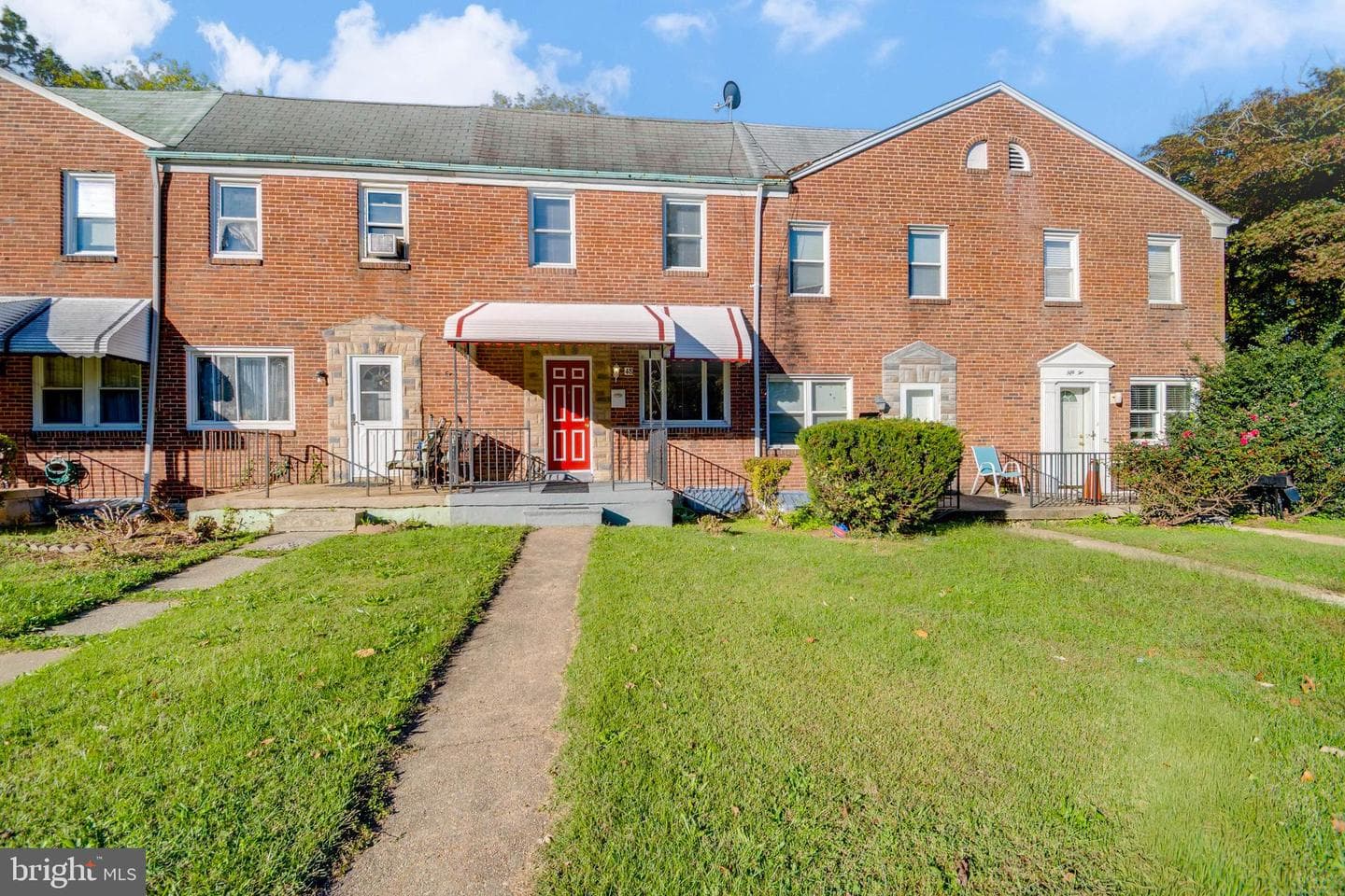 48 Hillvale Road photo 1