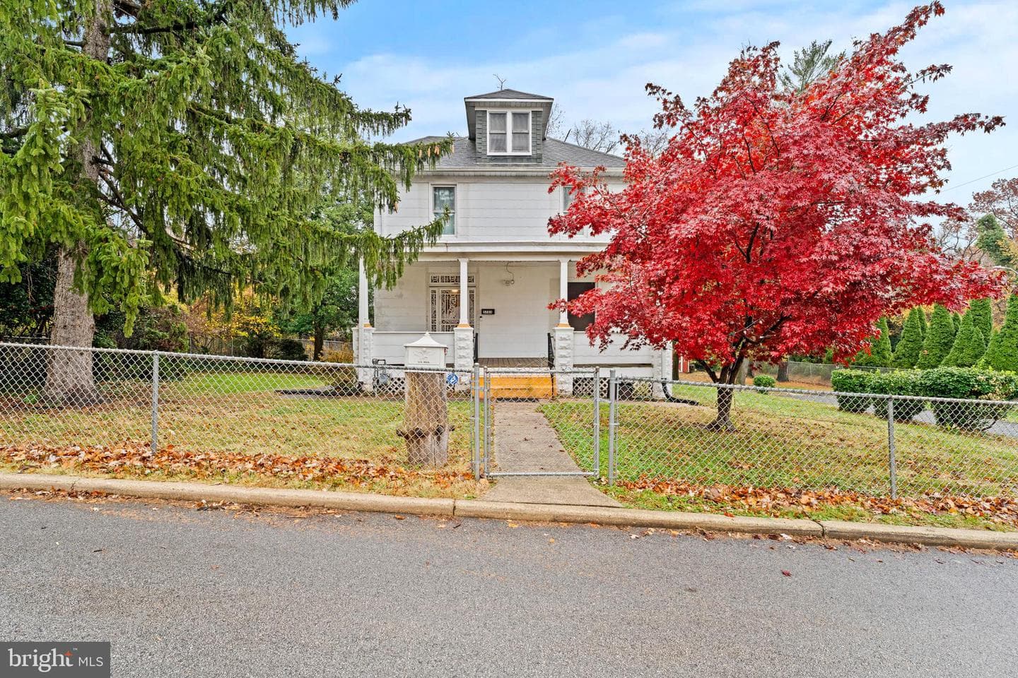 5703 Seymour Avenue photo 1